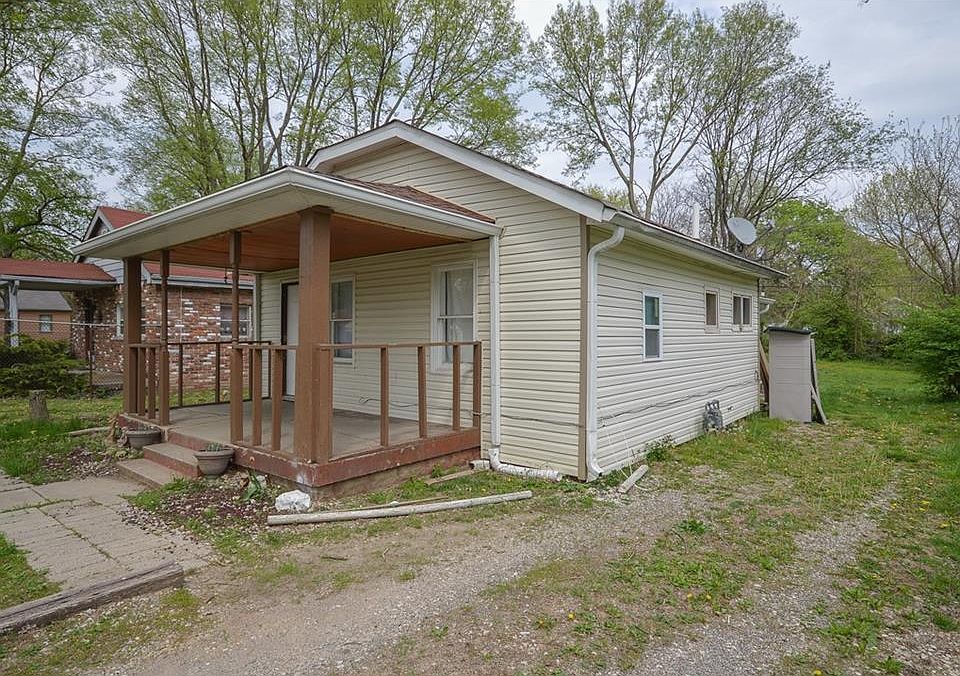 2nd image of 3283 Ralston Ave