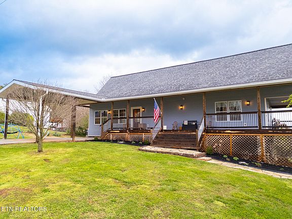 4th image of 2829 Spruce Hill Rd