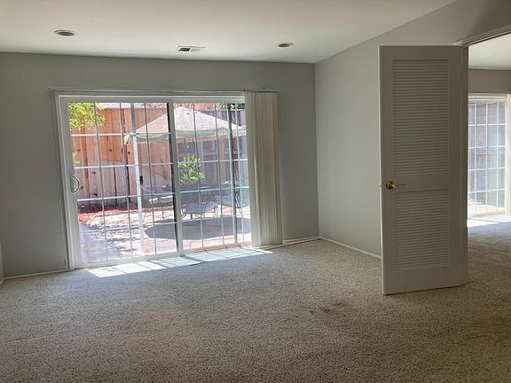 5th image of 4718 Lago Vista Cir
