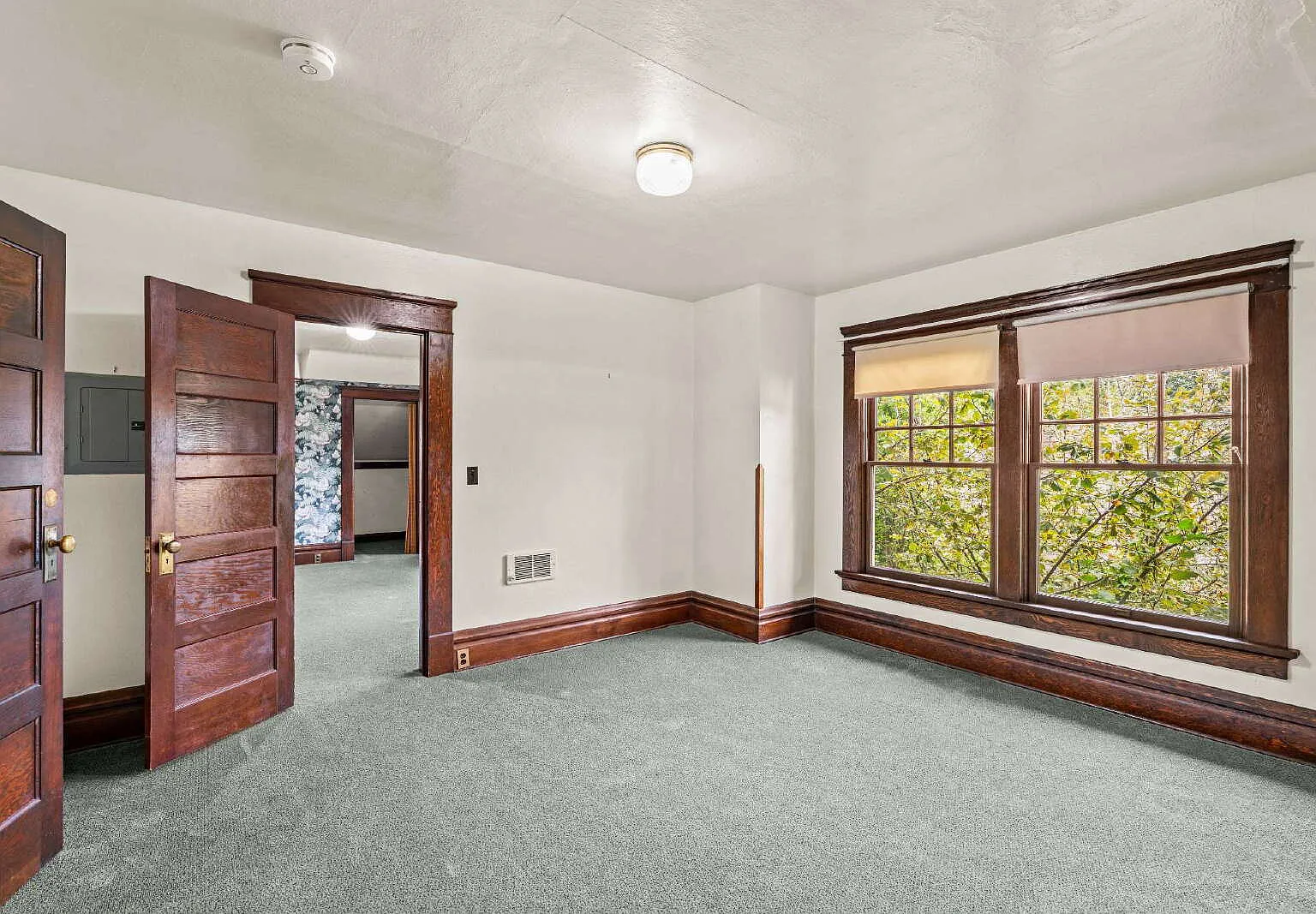 1 bed, 1.0 bath, 684 sqft, $1,000 — Photo 4