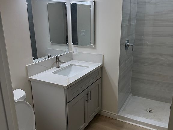 5th image of 701 S Grevillea Ave #1A