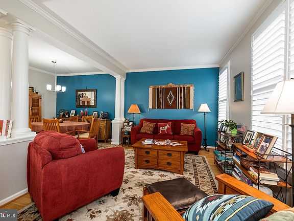 5th image of 7699 Martin Allen Ct