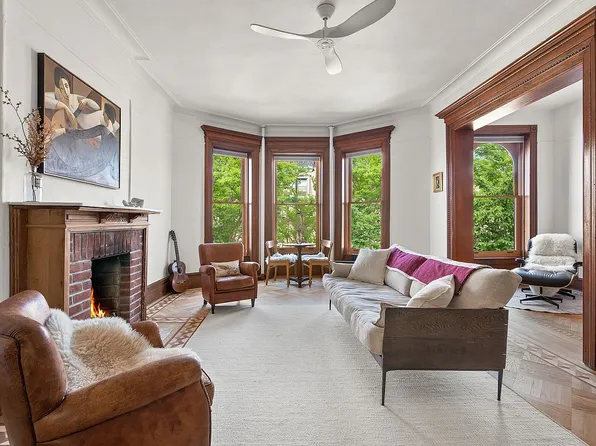 645 Carlton Ave APT 3, Brooklyn, NY 11238