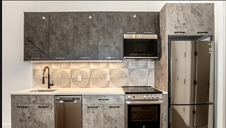 Rented by Loom Capital Group Inc.