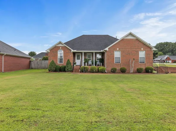 115 Brooks Landing Dr, Killen, AL 35645