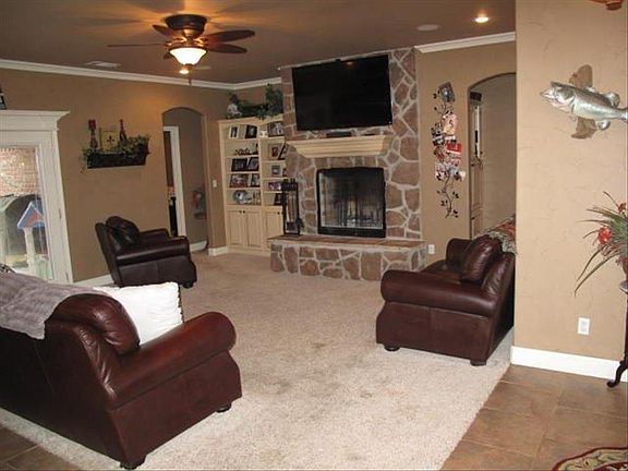 2nd image of 1807 Berkley Ct