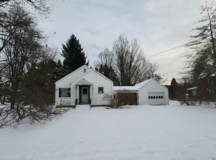 42 Henry St, Salamanca, NY 14779