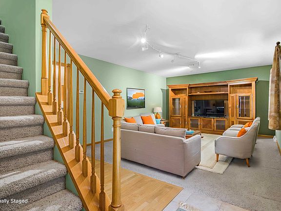 4th image of S4395 Cedarberry Ln