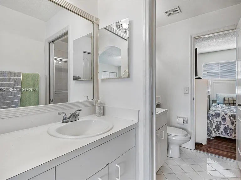 14207 SW 121st Pl — Photo 22