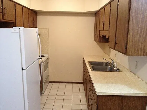 3146 Apple St — Photo 3