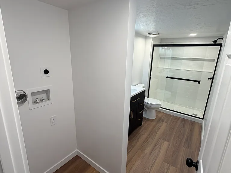 118 N 825 W #B — Photo 10
