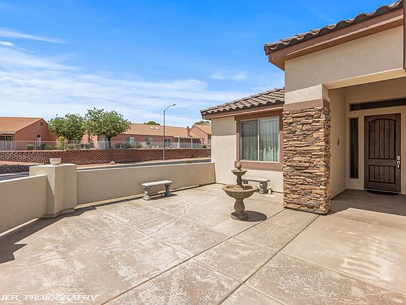 5th image of 625 Chaparral Dr