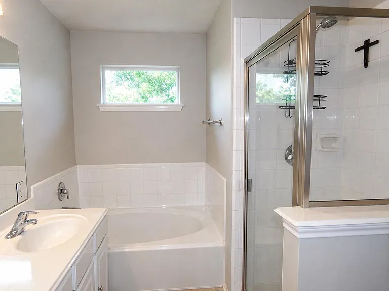 16810 Deck Ct — Photo 17