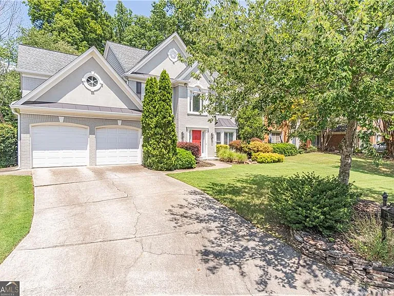 5491 Oxford Chase Way — Photo 2