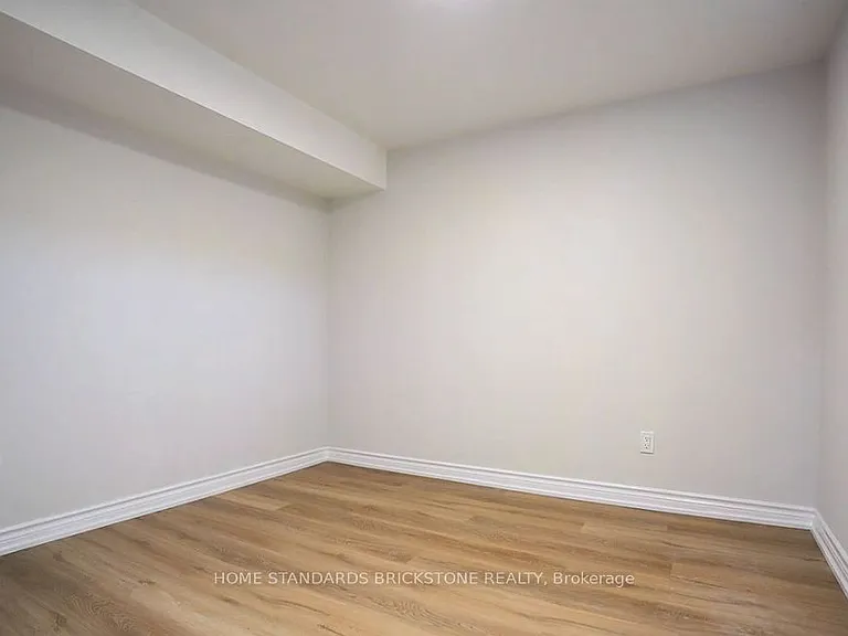24 Barrington Cres #BASEMENT — Photo 8