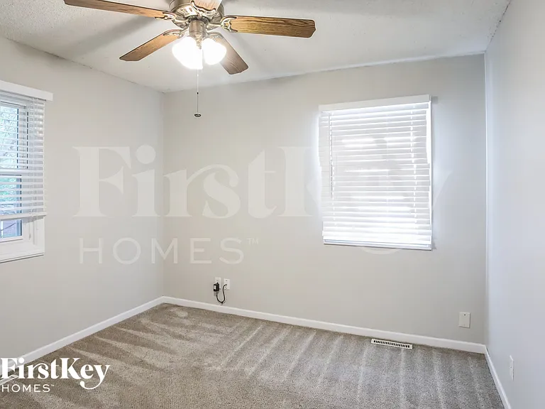 5126 S Delaware Ave — Photo 12