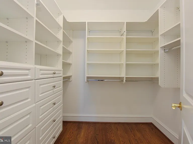 720 Potomac St — Photo 27