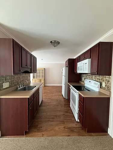 83 Curtis Ave #4 Photo 1