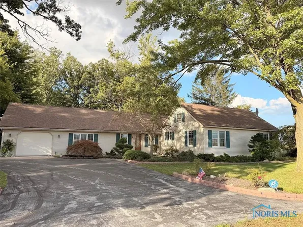 19383 W Cortland Ave, Elmore, OH 43416