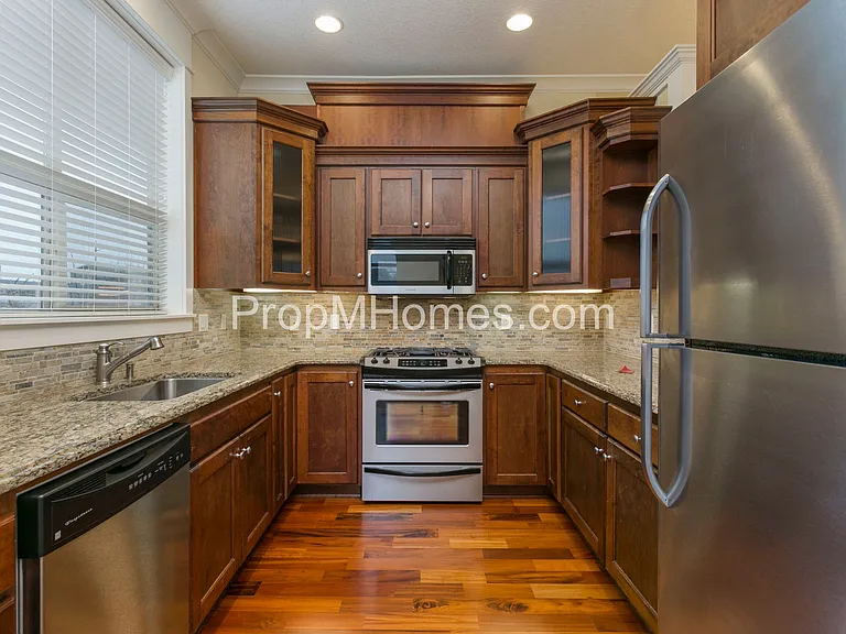 5121 N Williams Ave — Photo 7
