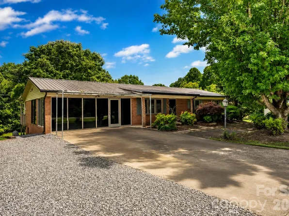 201 Sigmon Rd, Statesville, NC 28677