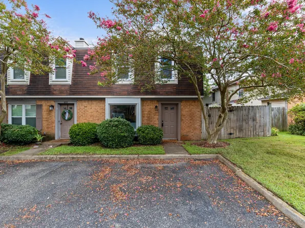 420 Julie Dr, Virginia Beach, VA 23454