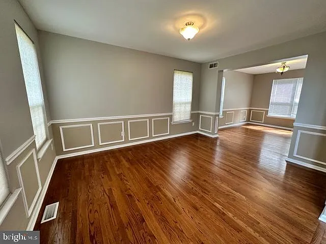 4 bed, 3.5 bath, 2829 sqft, $4,999 — Photo 4