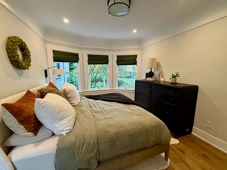 3876 Sacramento St — Photo 14