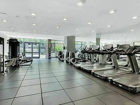 5th image of 189 Schermerhorn St APT 4P