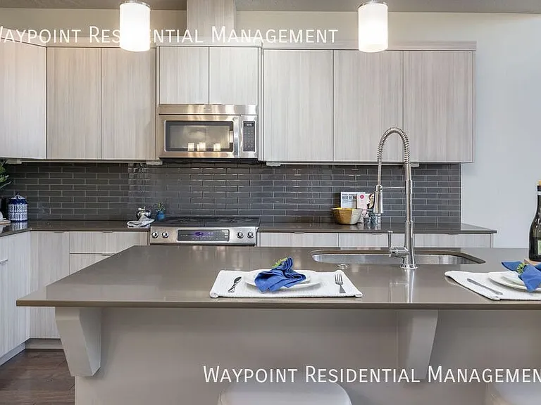 1415 E Lone Creek Dr — Photo 18