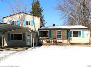 5051 Watson Dr, Flint, MI 48506
