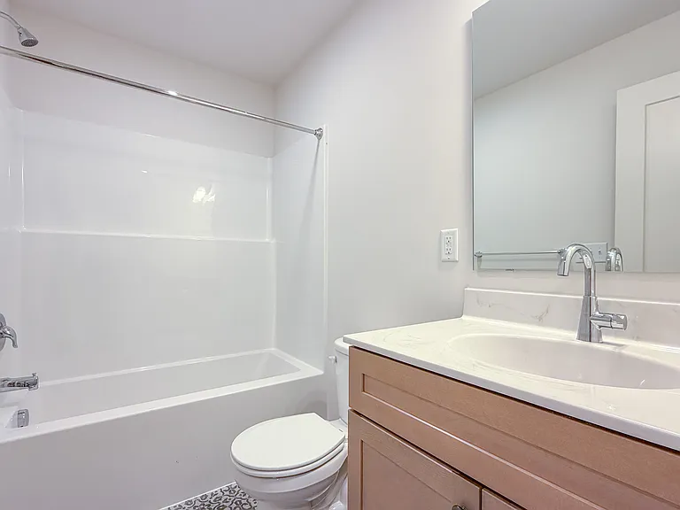 273 Locust St — Photo 25