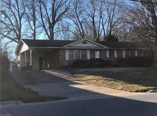 3025 N Main St, High Point, NC 27265