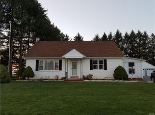 4875 Buckeye Rd, Emmaus, PA 18049