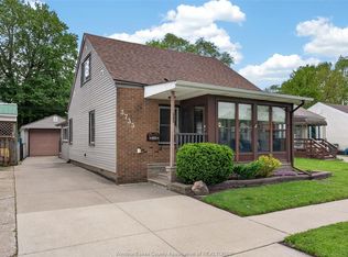 3733 Vaughan St, Windsor, ON N9C 1Z6