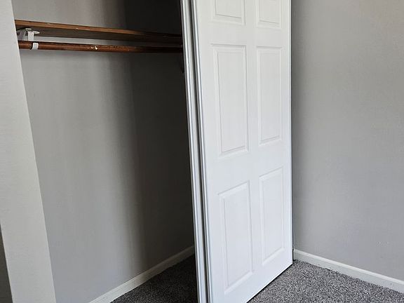 4th image of 3105 22nd Ave S APT 9