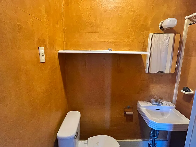 1125 S Anderson St — Photo 10