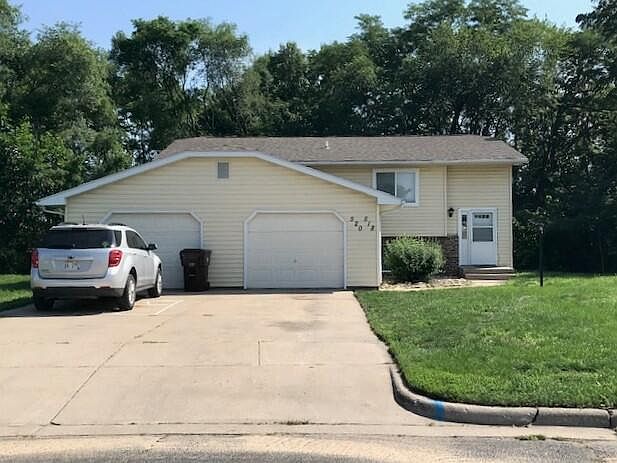 1st image of 518 Bluebird Ct #520