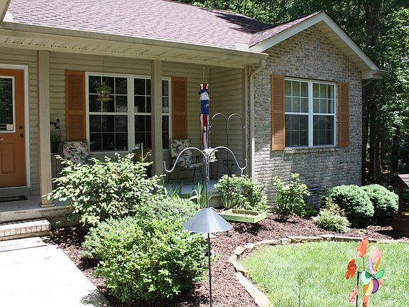 2nd image of 149 Glenwood Dr