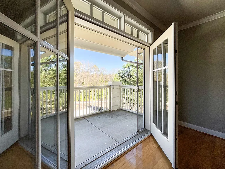 518 Clarice Ave #308 — Photo 44