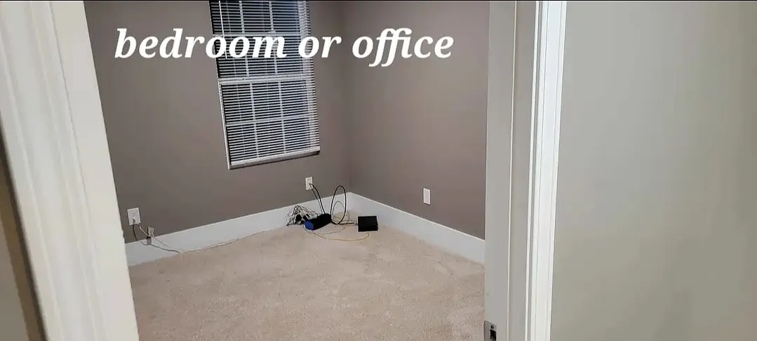 3 bed, 2500 sqft, $2,200 — Photo 2