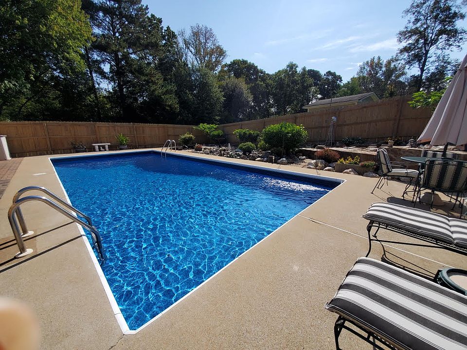 1st image of 190 Diane Dr SE