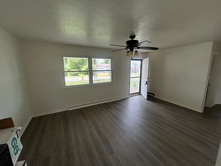 328 Blossom Ave — Photo 2