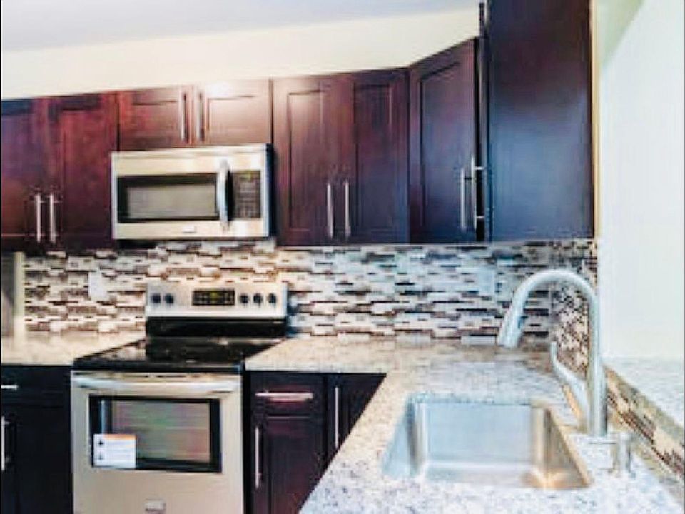 1st image of 380 Canal Poin N APT 238