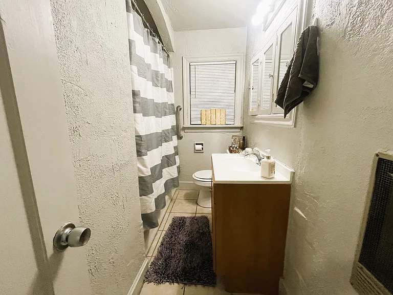 2642 NW 11th St #2642 — Photo 13