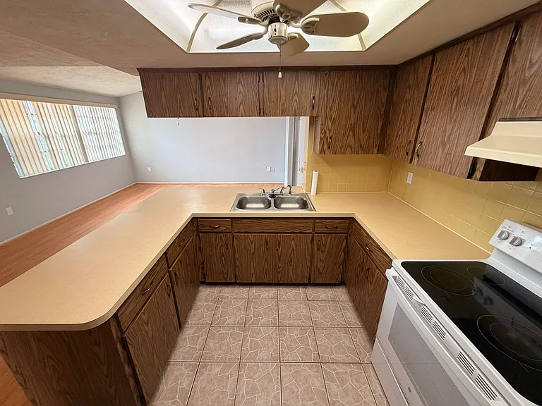 8625 Briar Patch Dr — Photo 12