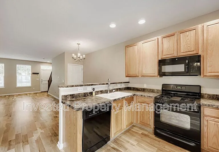 3939 W 118th Pl — Photo 6