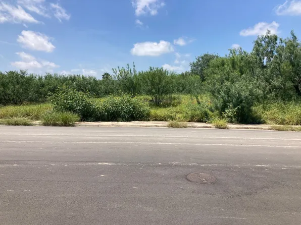 407 Castro Urdiales Dr, Laredo, TX 78046