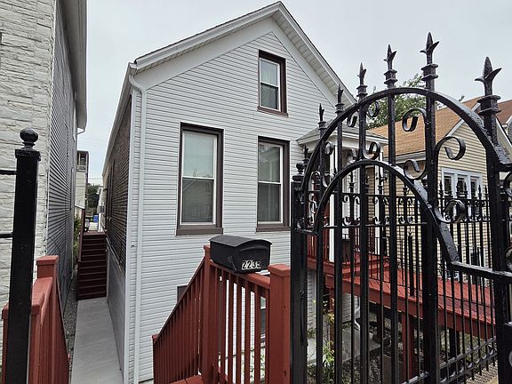 2nd image of 2235 W 21st Pl B