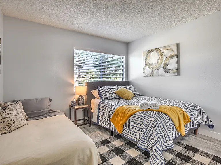 6581 Shelter Ln — Photo 22